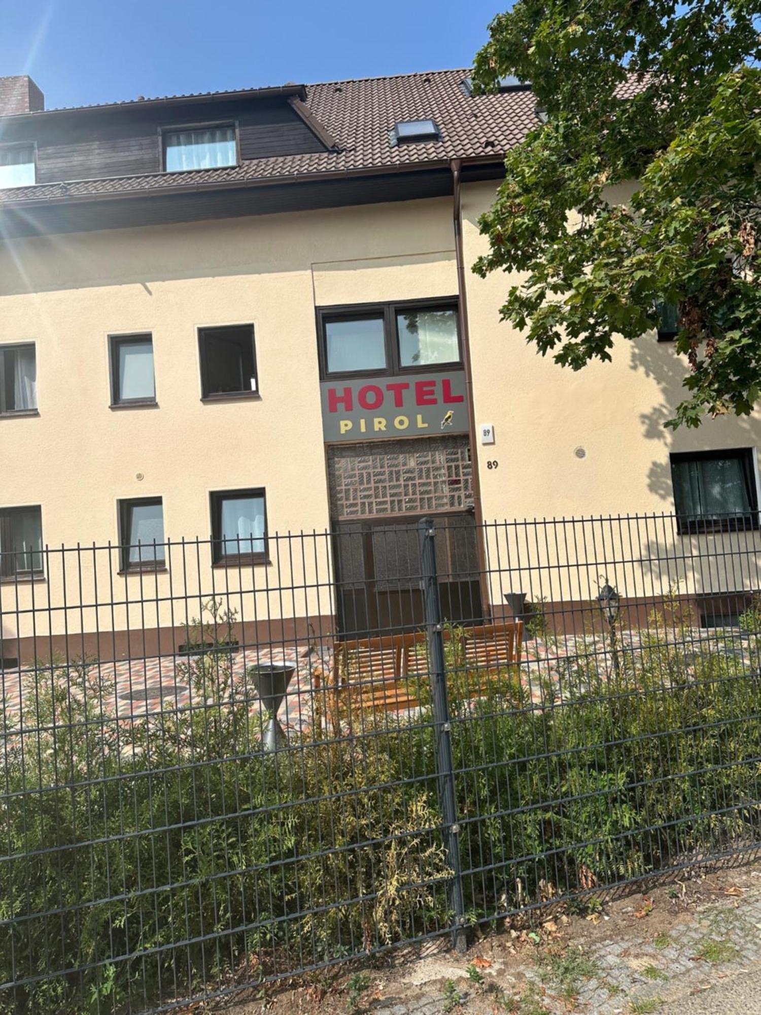 Hotel Pirol Berlin Kültér fotó